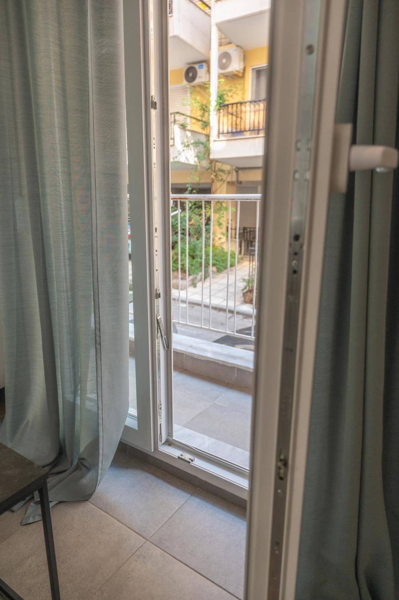 Niso Thessaloniki Hospitality Apartments מראה חיצוני תמונה